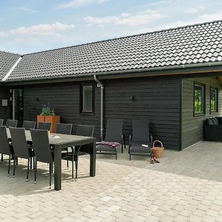 בית נופש 20 Person In